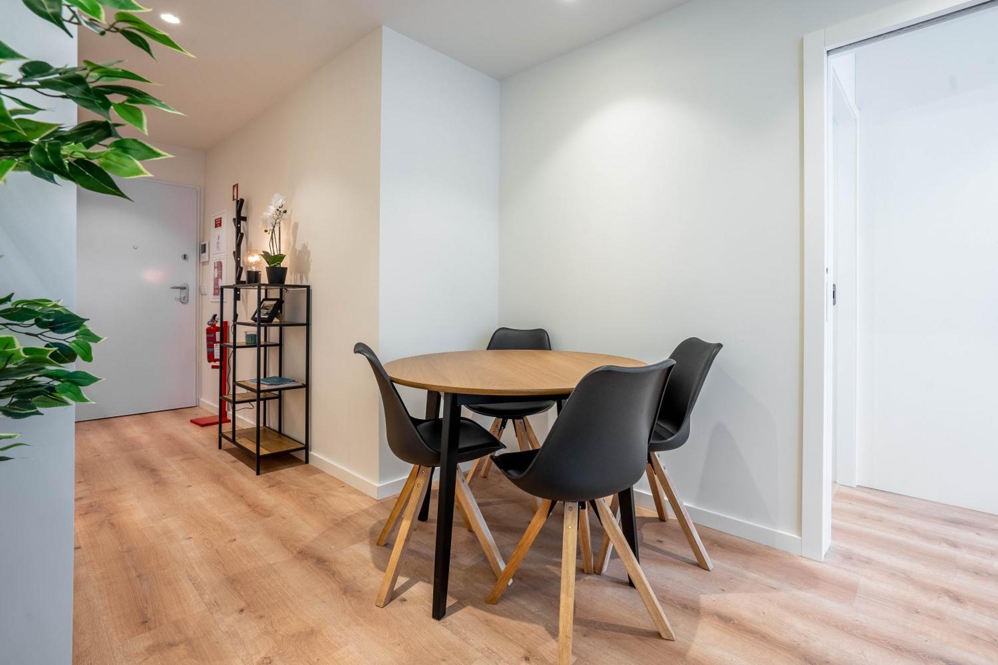 Trindade Bliss: 1Br W/ Free Parking By Lovelystay Porto Zewnętrze zdjęcie
