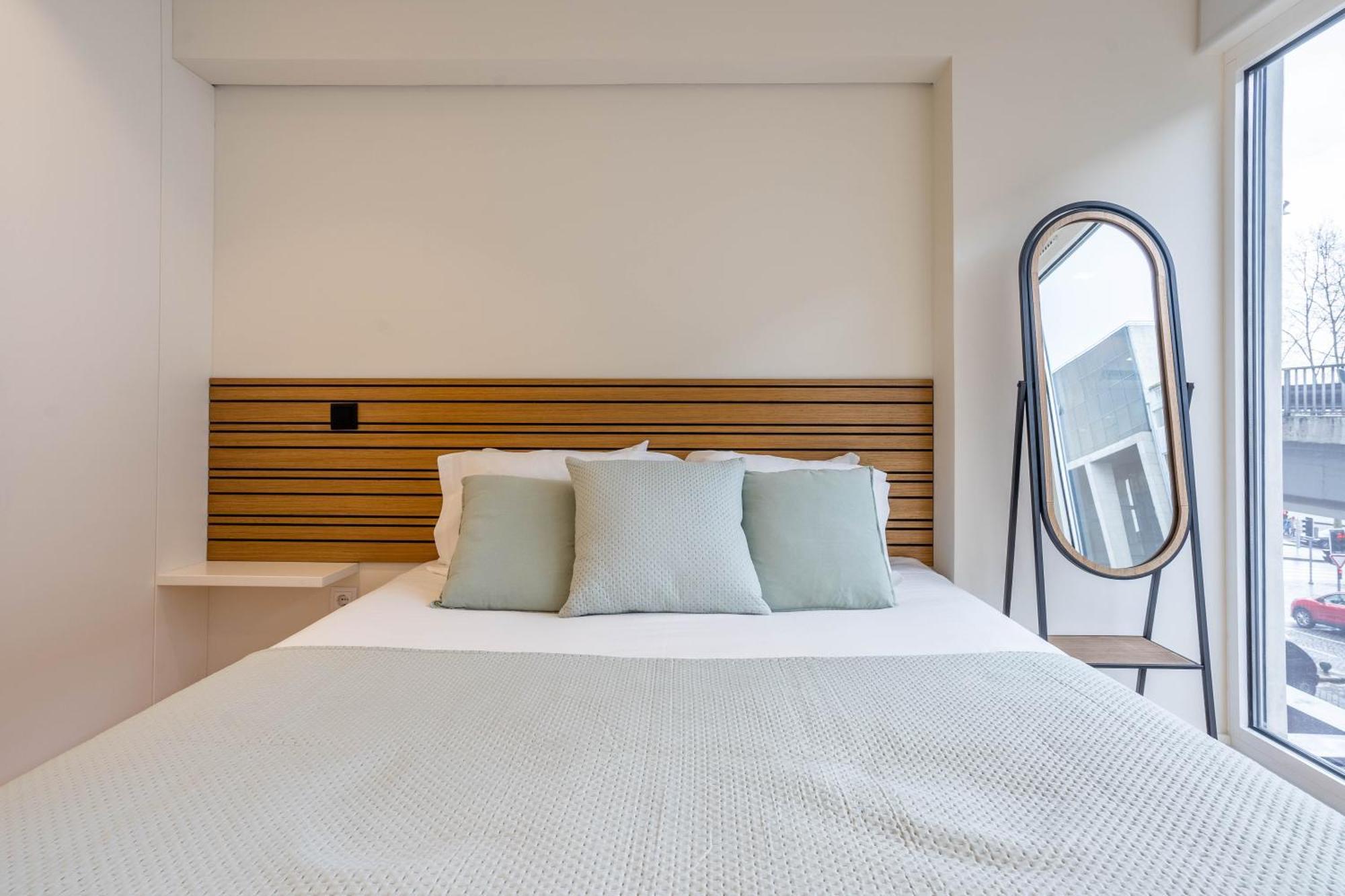 Trindade Bliss: 1Br W/ Free Parking By Lovelystay Porto Zewnętrze zdjęcie